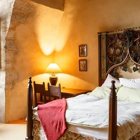 Chateau Sleeps 40 Pool Wifi