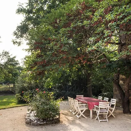 Chateau Sleeps 40 Pool Wifi Thouarce